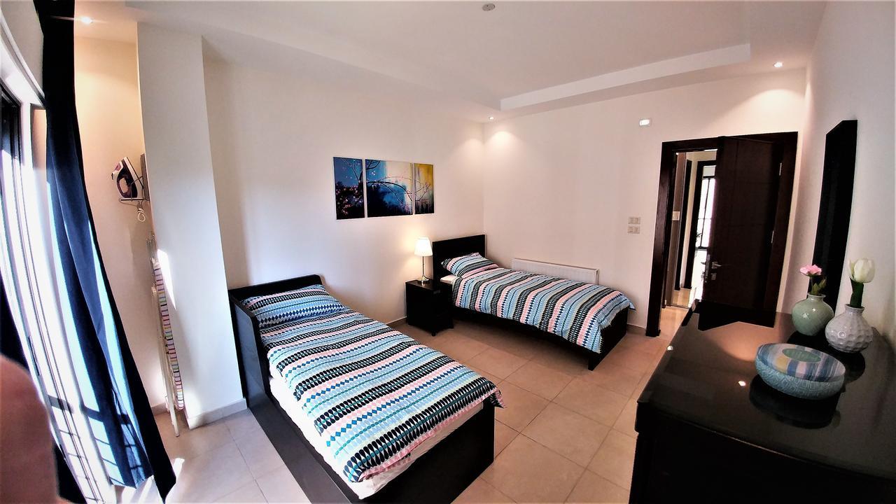 Double Key By Hr Appartement Amman Buitenkant foto